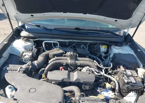 2019 Subaru Outback 2.5I Premium z USA, uszkodzony, nr VIN 4S4BSAHC1K3375691